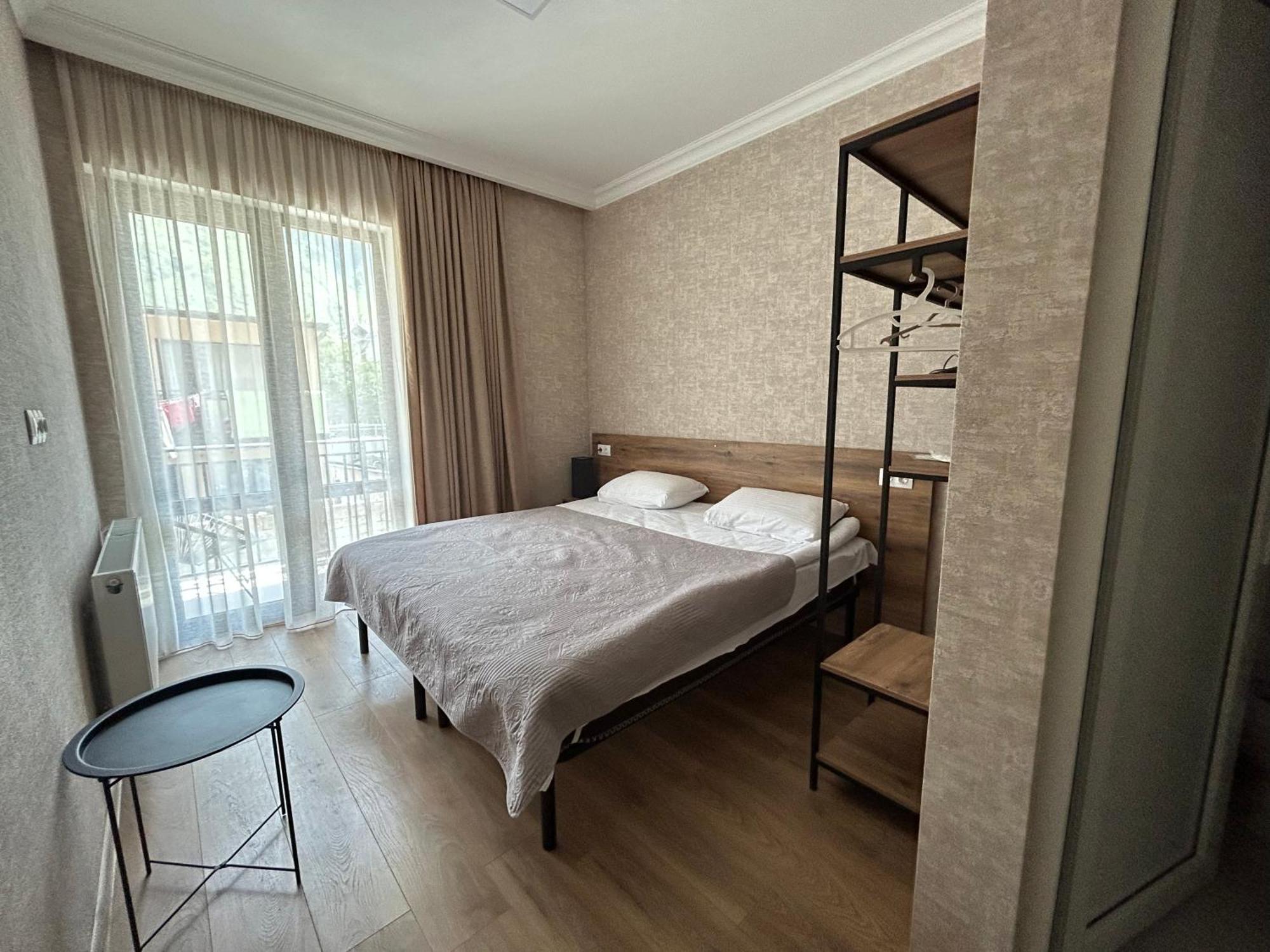 Aldema Hotel Kazbegi Ngoại thất bức ảnh